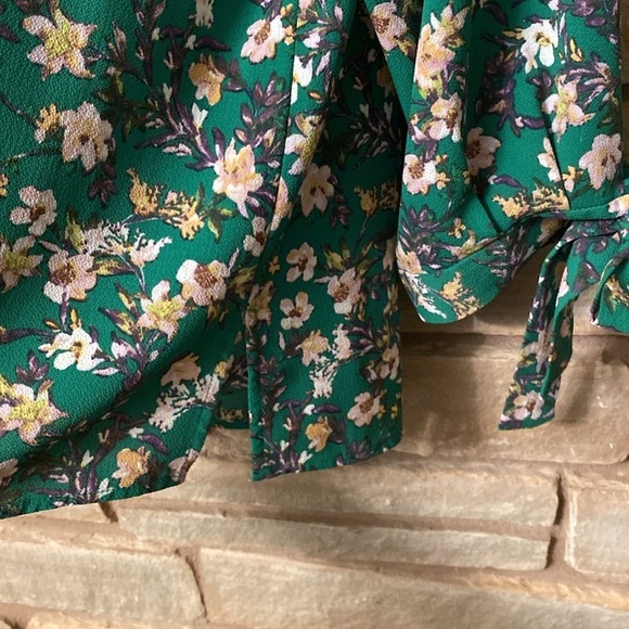 Cece Womens Textured Tie Sleeve V neck Blouse Size L - Picture 6 of 8